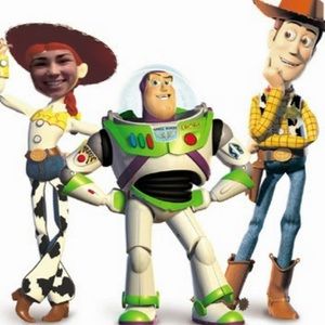 Meet your Posher, Danielle